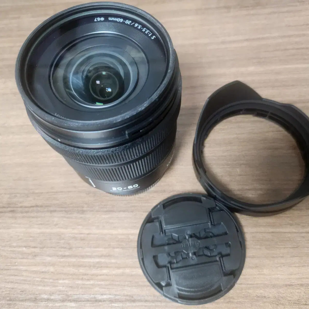 파나소닉 루믹스20-60mm 렌즈팝니다.